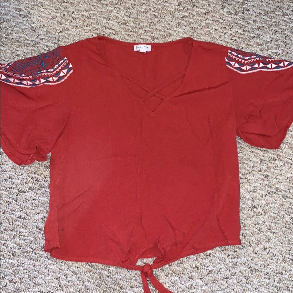 Front tie crop tshirt